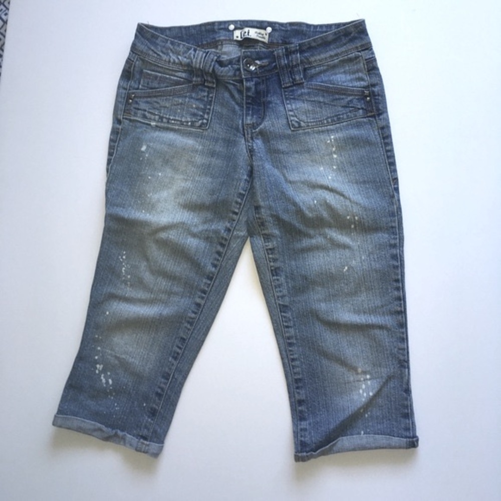 • Jean capris •